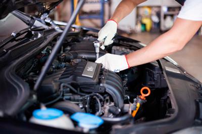 Warning Signs of Engine Trouble We Can Fix at Our Manchester, NH Auto Shop